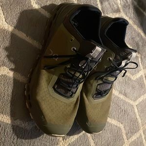 On shoes size 12.5 mens used condition